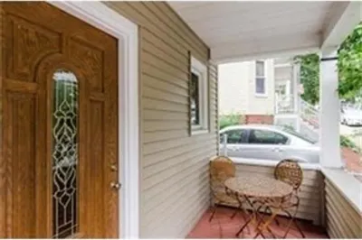 76 Bartlett St #1 1