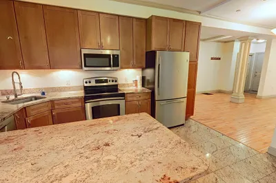 531 Newbury St #1 1