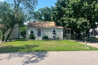 27 Juniper Rd 1