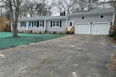 53 Woodland Ave 1