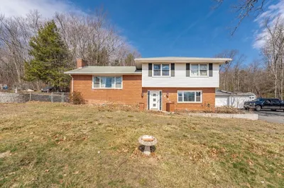42 Granville Road 1