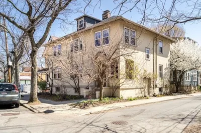 18-20 Cypress St