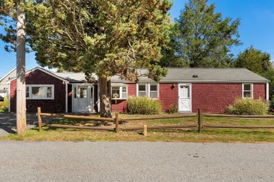 16 Broad Oak Way
