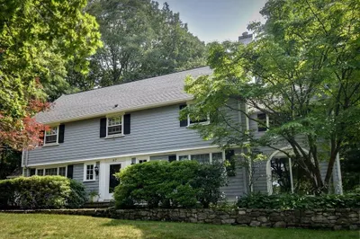 47 Indian Head Road 1