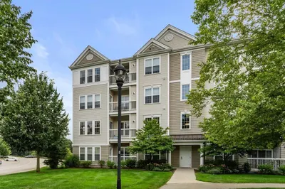 9 Morgan Drive #201 1