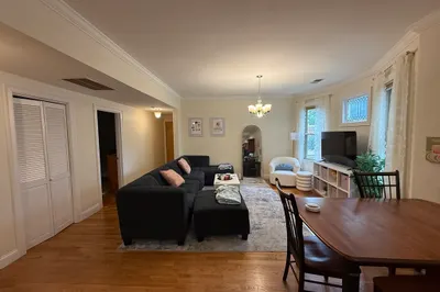 106 Chester St #2 1