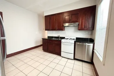 24 Maryland St #2 1