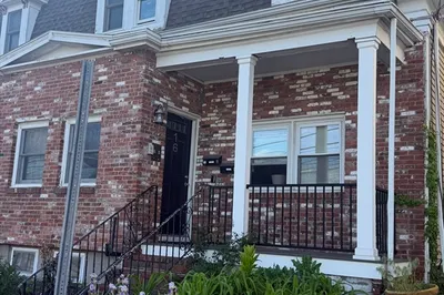 16 Crescent St #2 1