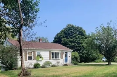 54 Grapevine Rd 1