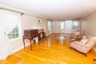 15 Holly Ln 1
