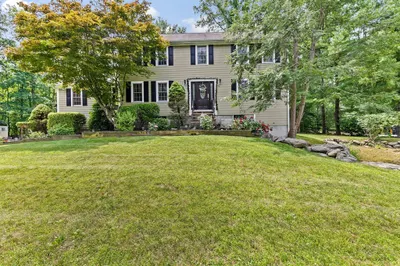 301 Winch St 1