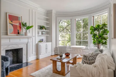 411 Beacon St #5 1