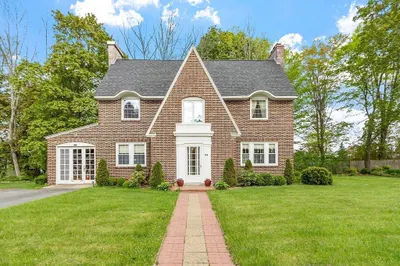 23 Lincoln Ave 1