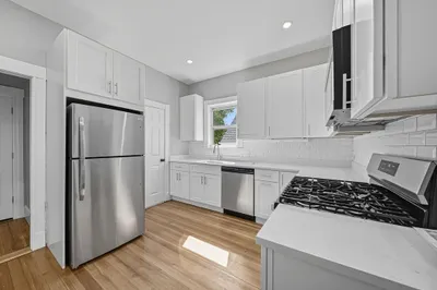 9 Curtis Street #2