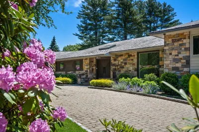 9 Singletree Rd 1