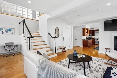 17 Park St #3 1