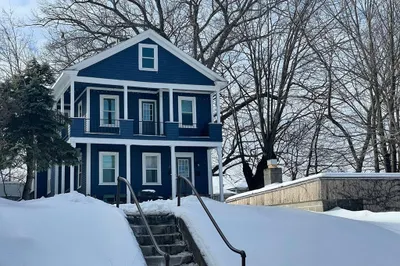 22 Oliver Street #2 1