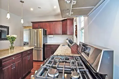 154 West Adams #154