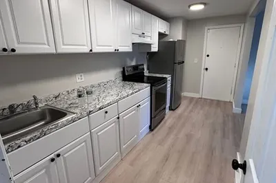 20 Hysil Avenue #7 1