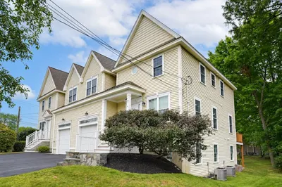 4 N Pleasant St #4 1