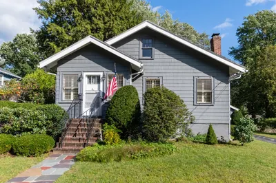 38 Henderson Street