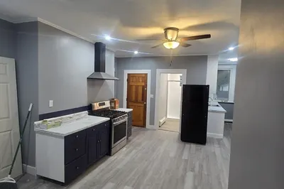 100 Peever St #2 1