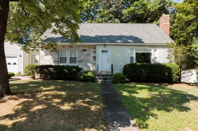 10 Marinel Ave