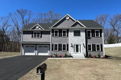 30 Eaton Pl 1