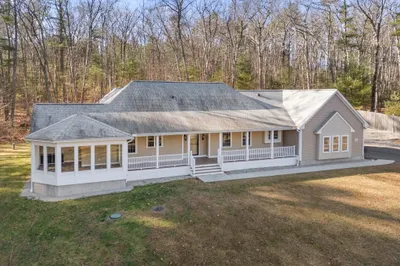94 Lelandville Rd 1