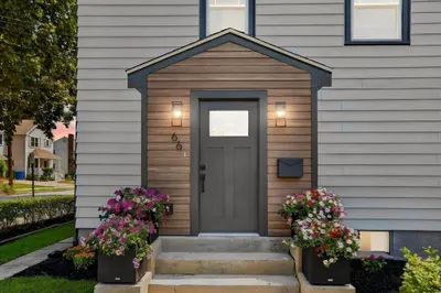 66 Linden St 1