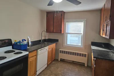 79 Wilson Ave #3 1