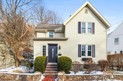 15 Maple St