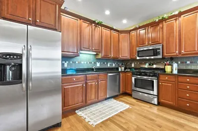 47 Vernon St #3