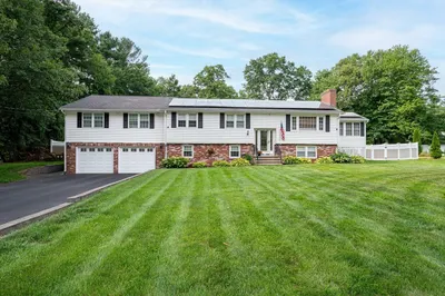 6 Montclair Cir 1