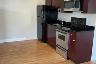 338 W Broadway #1