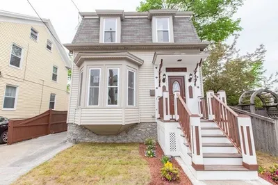 7 Lorenzo Street 1