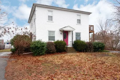 7 Scott Dr #1 1