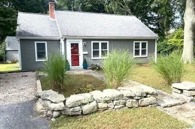 14 Amvets Ave 1