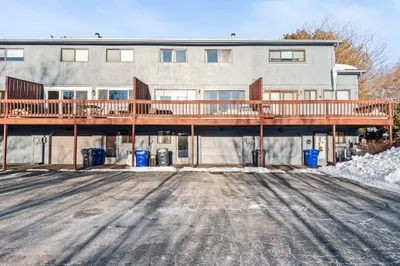 5 Country CluB Ln #B 1