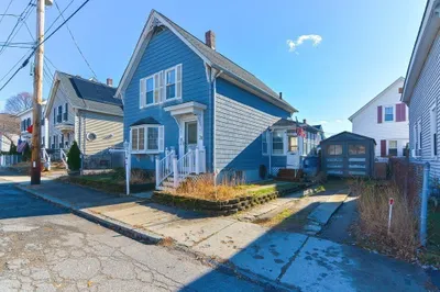 38 Ludlam St
