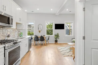 338 Hurley St #3