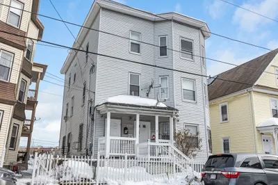 7-9 Bennington St 1