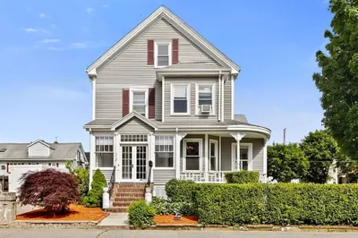 318 Newton Street 1