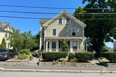 97-2 Court St #2 1