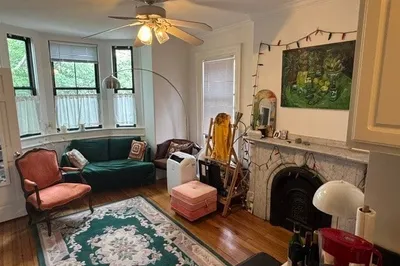 2 Wellington Street #8