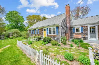 24 Acorn Dr 1