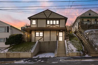 134 Warren St 1