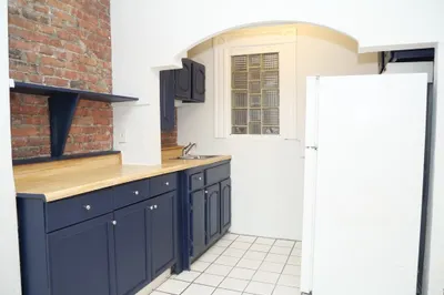 259 W Newton St #9
