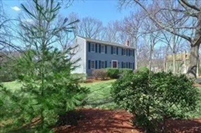 179 Landry Ave 1