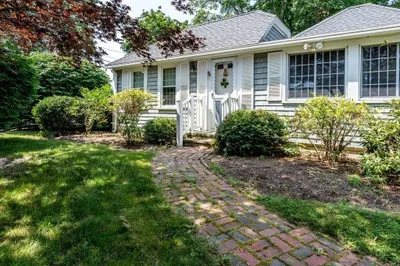 125 Parker Road 1